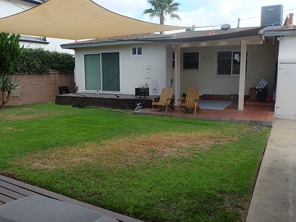 3rd image of 3333 Cabrillo Blvd
