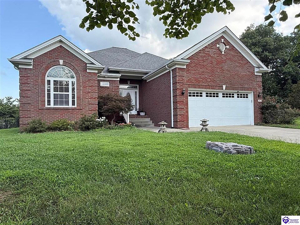 1st image of 102 Burgundy Ct