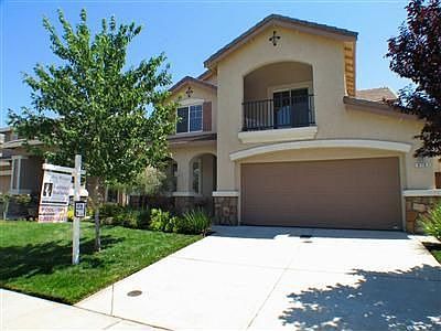 1st image of 676 Plum Creek Ct