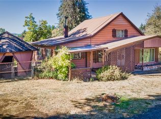 605 East St, Vader, WA 98593