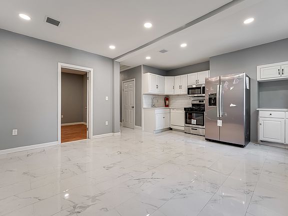 3rd image of 296 Ege Ave Floor 2