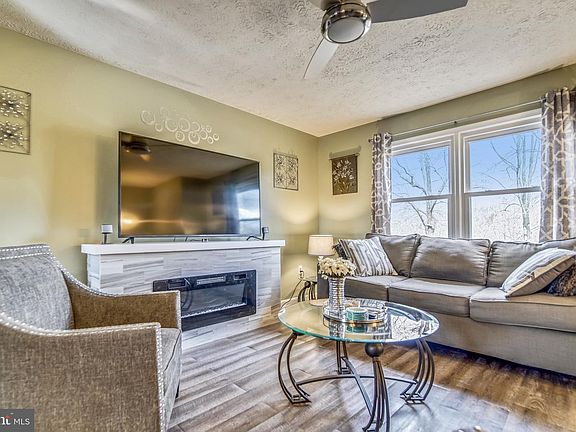 5th image of 2142 Marbella Dr
