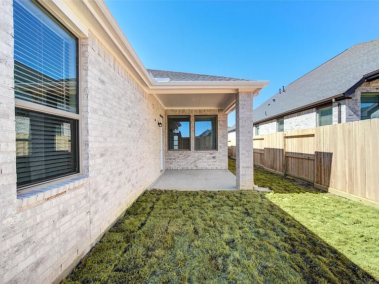 4203 Maple Glen Dr — Photo 31