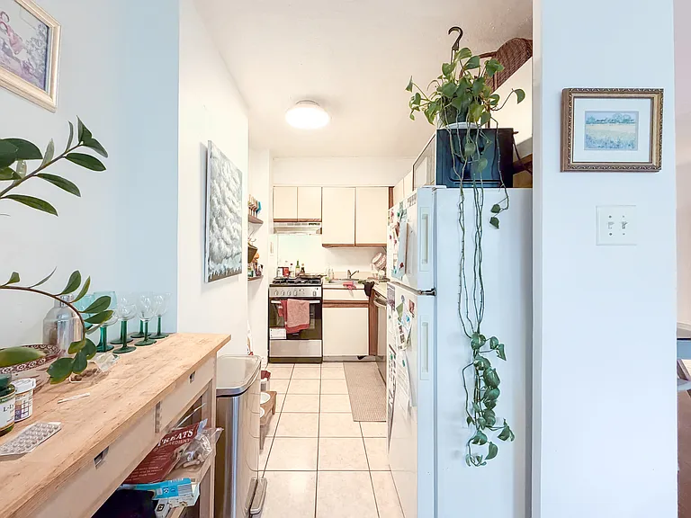 2101 Chestnut St #417 — Photo 9