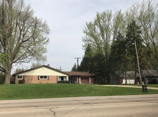 2158 S M 52, Owosso, MI 48867