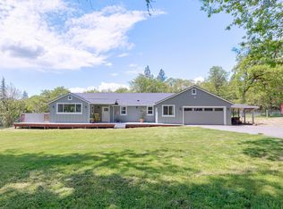 220 Horseshoe Dr, Grants Pass, OR