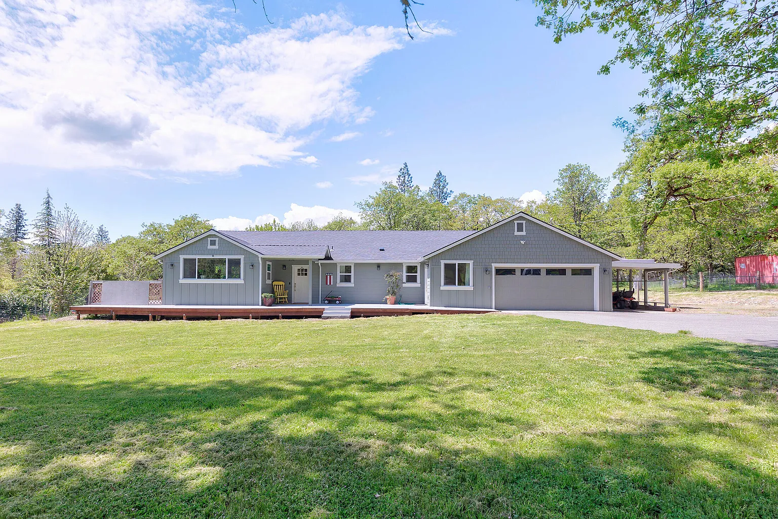 220 Horseshoe Dr photo 1