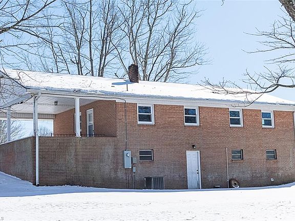 3rd image of 264 Airview Dr