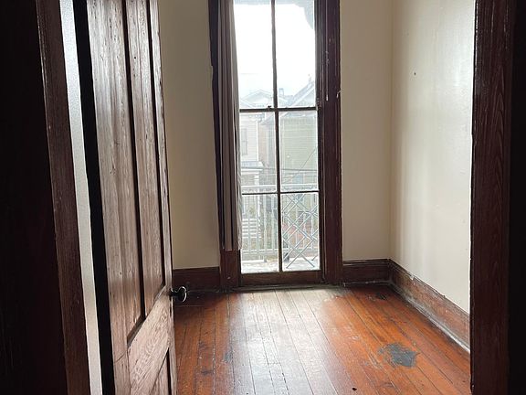 4th image of 4901 Camp St #1-1/2