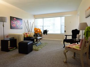 8347 Delmar Blvd, Saint Louis, MO 63124
