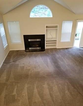 Gas fireplace in main floor living room