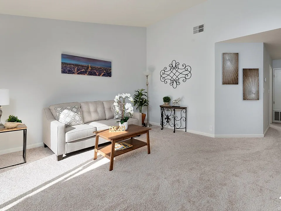 252 Sequim Cmn