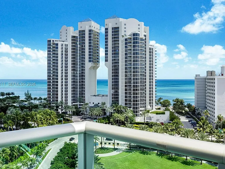 19370 Collins Ave #1419 — Photo 8