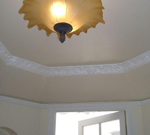 Breakfast room detail