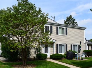 1500 Cove Dr #240-D, Prospect Heights, IL 60070