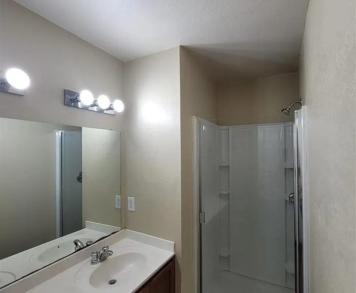 1340 Gayle St — Photo 10
