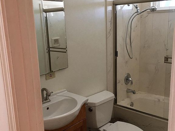 3rd image of 6320 E Lake Dr