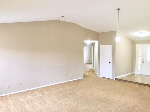 4th image of 6760 Deer Meadows Dr