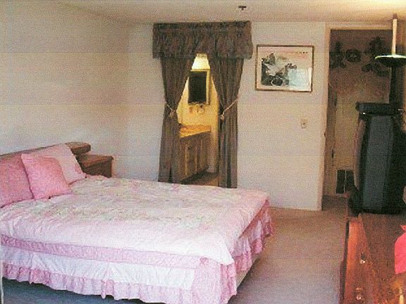 5th image of 1396 El Camino Real Unit 211