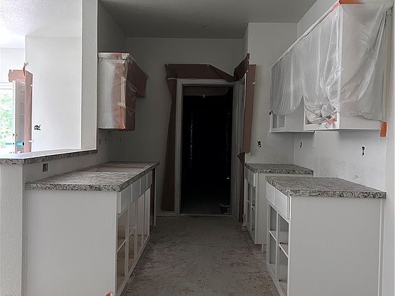 5th image of 223 Clore Rd