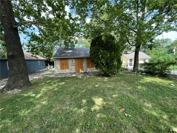 8416 Paseo Blvd, Kansas City, MO 64131
