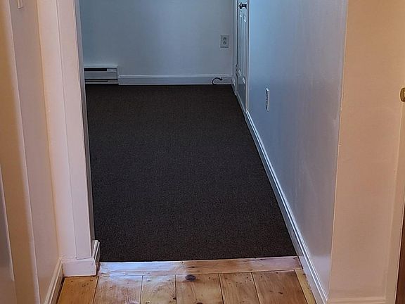 4th image of 28 Newbury St APT 4