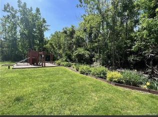 1204 McIntosh Pl, Newburgh, NY 12550