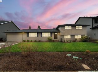 11731 Longstanding Ct, Oregon City, OR 97045