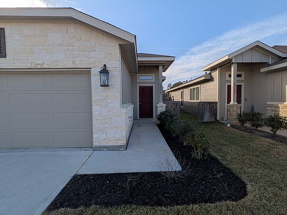2nd image of 25523 Starling Ln #25523