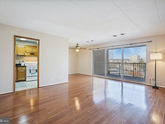 3rd image of 2600 Indian Dr #81