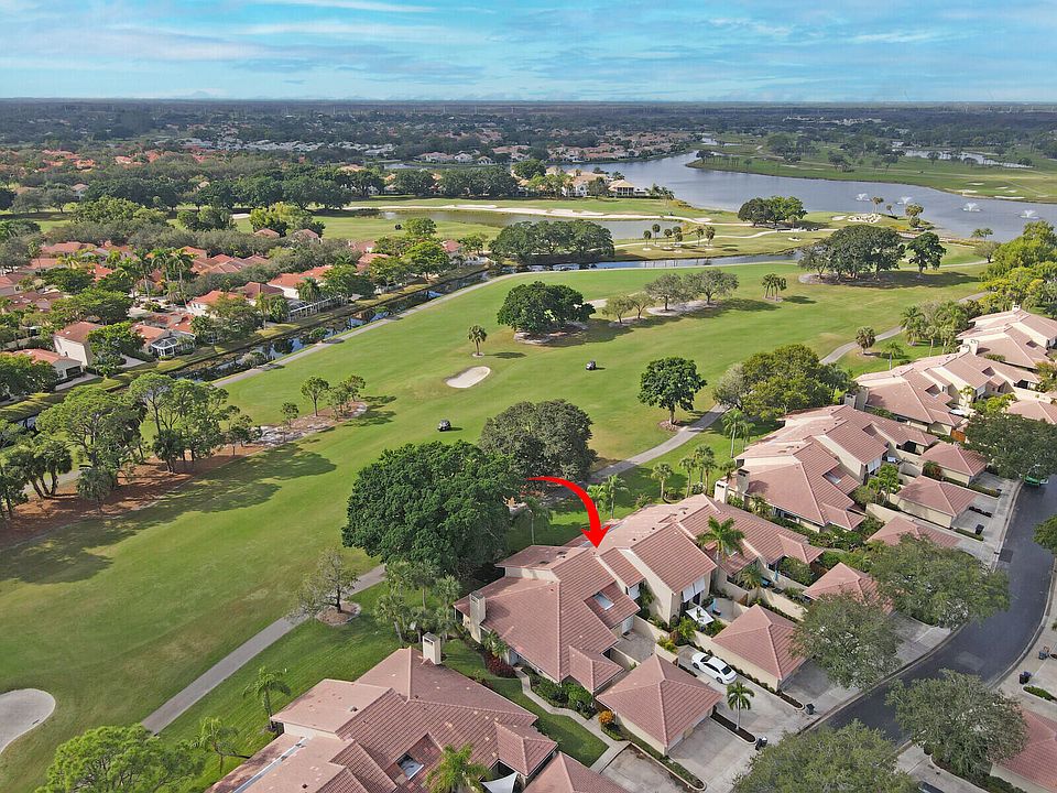 1st image of 277 Old Meadow Way