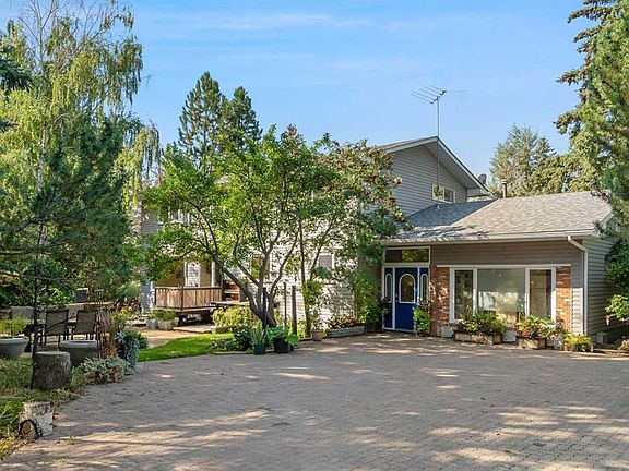 3rd image of 243003 W Boundary Rd