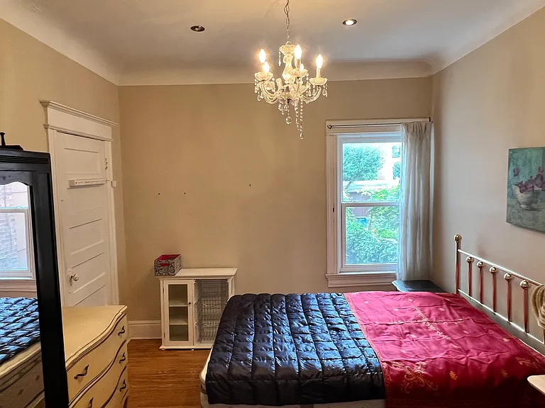 43 Burnfield Ave — Photo 2