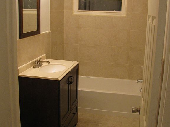 3rd image of 213 Alban Dr