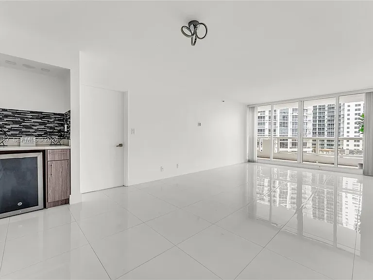 1717 N Bayshore Dr #A-1650 — Photo 20