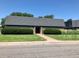 3009 Sierra Pkwy #8, Hutchinson, KS 67502