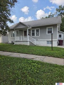 135 N 32nd St, Lincoln, NE, 68503