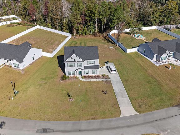 2nd image of 106 Rutledge Ln