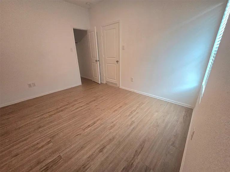 9919 Kingston Liberty Ln — Photo 18