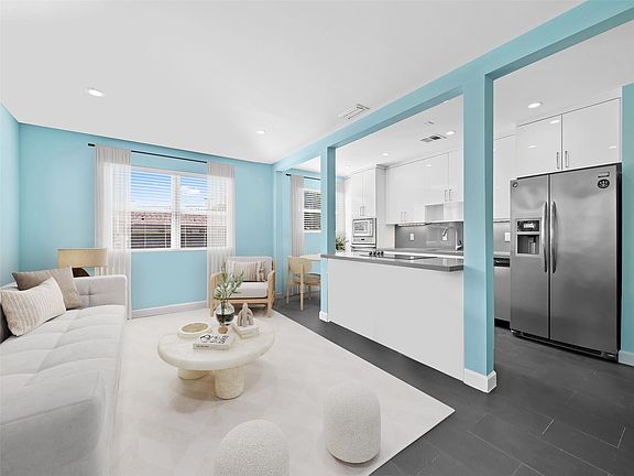 5th image of 2591 NE 55th Court #102