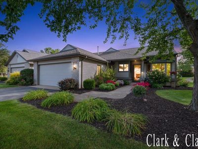 1950 Hidden Oak Ct SE, Kentwood, MI, 49546