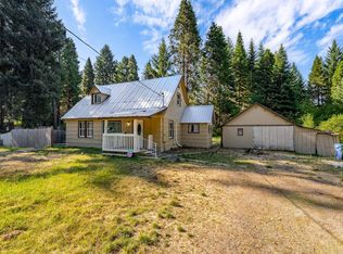 306 Red Blanket Rd, Prospect, OR 97536