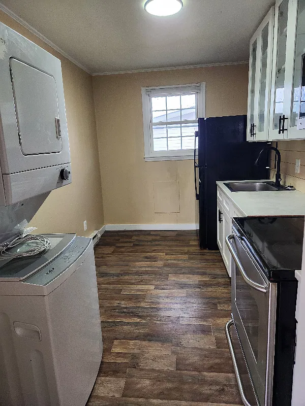 2 Bed/1 Bath Private Unit A — Photo 2