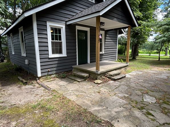 2158 Pilot Mountain Rd