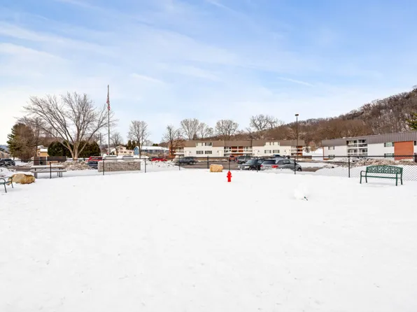 Arrowhead Apartments and Townhomes