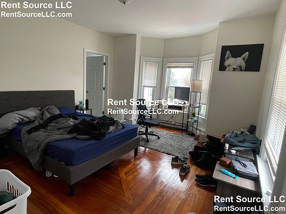 2nd image of 92 Newton St #2
