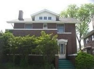 7226 S Oglesby Ave, Chicago, IL 60649