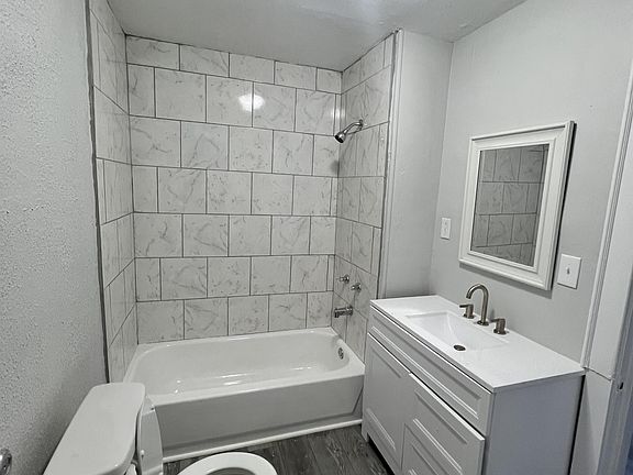 5th image of 1201 S Delphos St