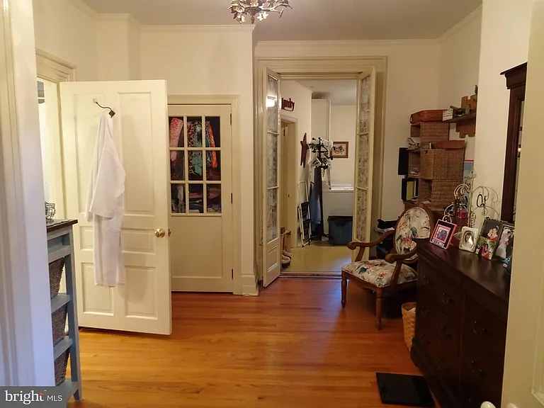 411 Delaware St #A — Photo 9