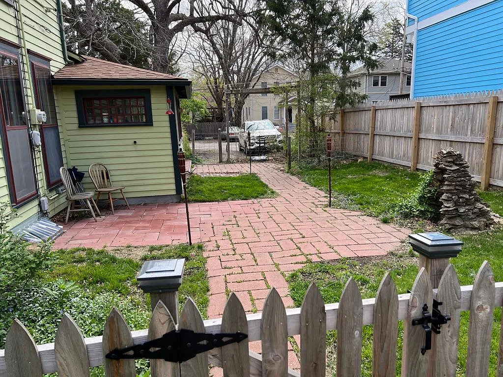 4 bed, 1500 sqft, $3,400 — Photo 3